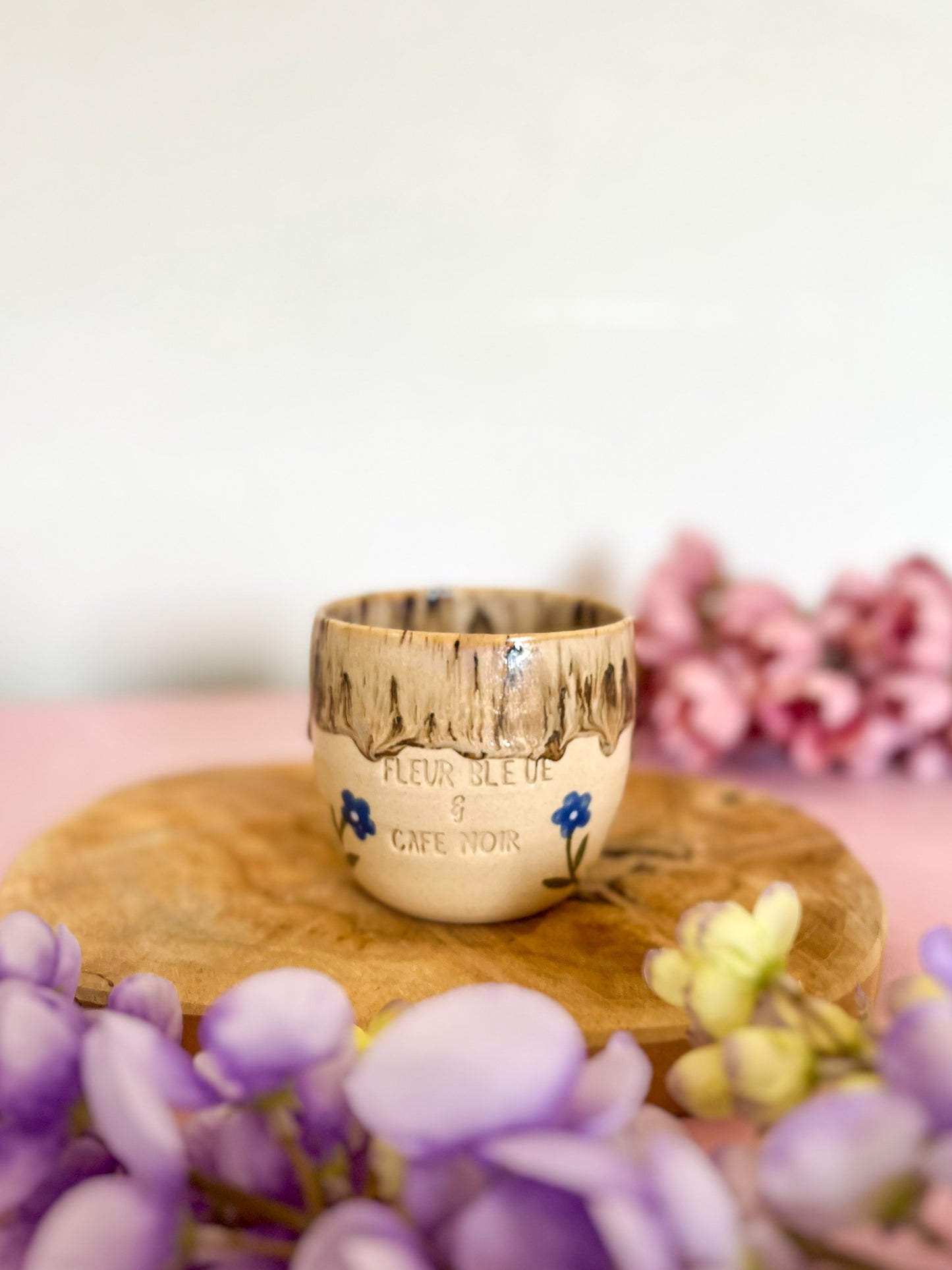Tasse Fleur Bleue et Café Noir 💙